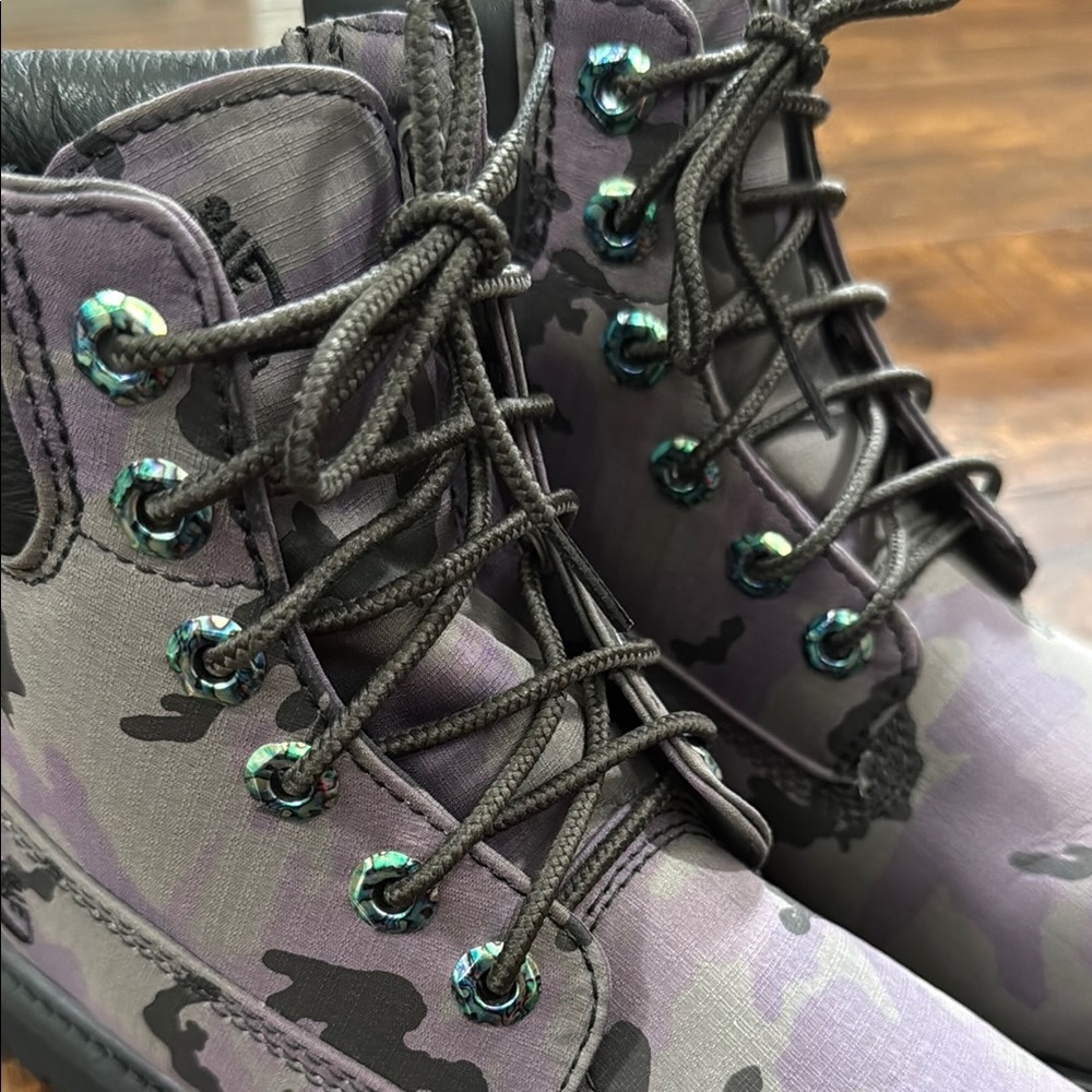 Timberland Gray, Purple and Black Ankle Boots with Camo Design - Picture 4 of 9